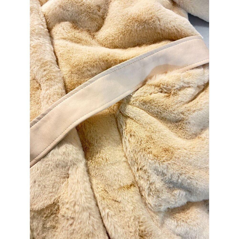 PrettyLittleThing Cream Faux Fur Long Coat - Picture 8 of 8
